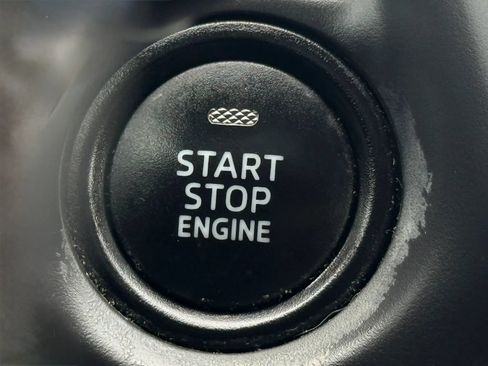 Used 2016 MAZDA MAZDA3 i Sport FWD image 30