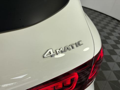 Certified 2022 Mercedes-Benz GLC 300 4MATIC image 17