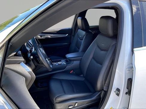 Used 2022 Cadillac XT5 Luxury FWD image 15