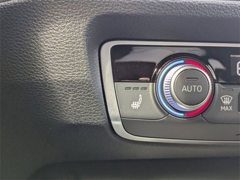 Used 2025 Audi Q3 2.0T Premium w/ Convenience Package image 19