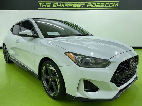 Used 2020 Hyundai Veloster Turbo image 2