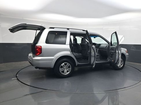 Used 2005 Honda Pilot EX-L image 32
