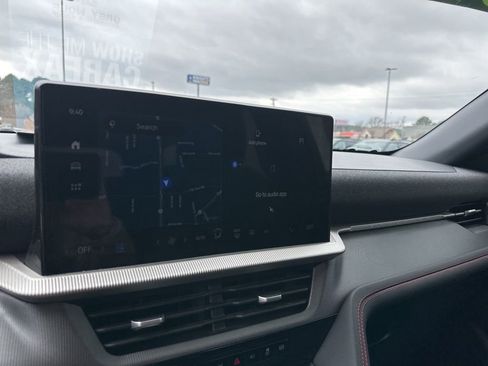 Certified 2025 Ford Explorer ST w/ Sun And Sound Package image 18