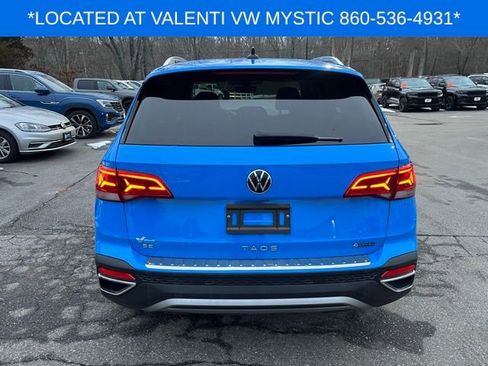 Certified 2023 Volkswagen Taos SE w/ Panoramic Sunroof Package image 7
