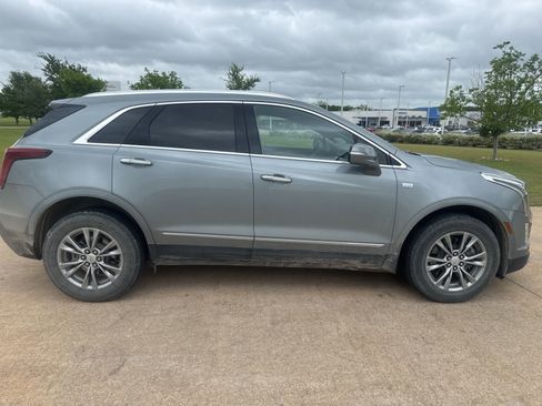 Used 2023 Cadillac XT5 Premium Luxury image 3