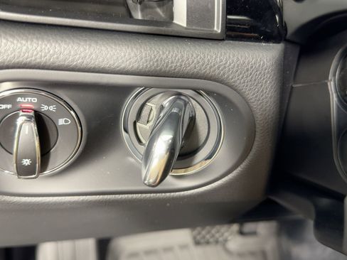 Used 2026 Porsche Macan image 26