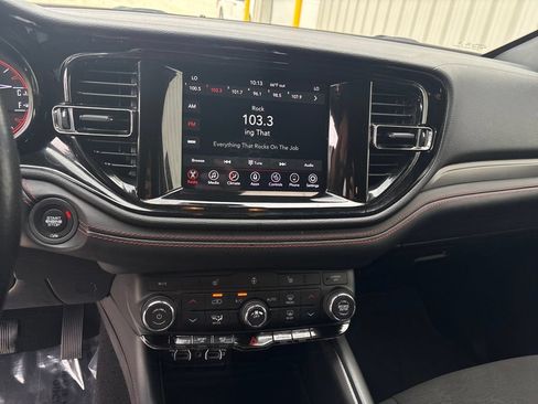 Used 2024 Dodge Durango GT AWD/4WD image 17