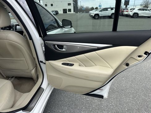 Used 2015 INFINITI Q50 Premium w/ Navigation Package image 19
