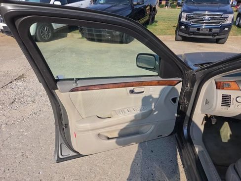 Used 2007 Cadillac DTS Performance FWD image 8