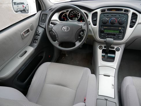 Used 2006 Toyota Highlander 2WD Hybrid image 9