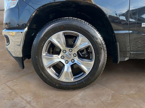 Used 2024 RAM 1500 Laramie image 14