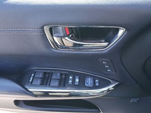 Used 2018 Toyota Avalon Limited w/ Carpet Mat Package image 18