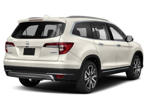 Used 2020 Honda Pilot Touring image 2
