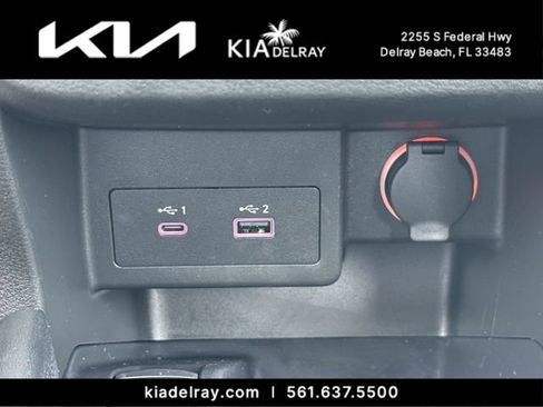 Used 2021 Nissan Kicks SR FWD image 21