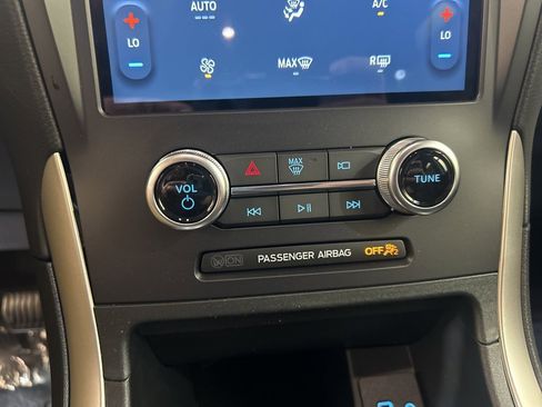 New 2024 Ford Edge SE image 17