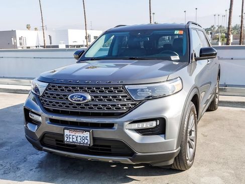 Used 2023 Ford Explorer XLT w/ Equipment Group 202A RWD image 4