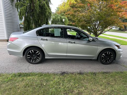 Used 2012 Honda Accord EX-L image 8