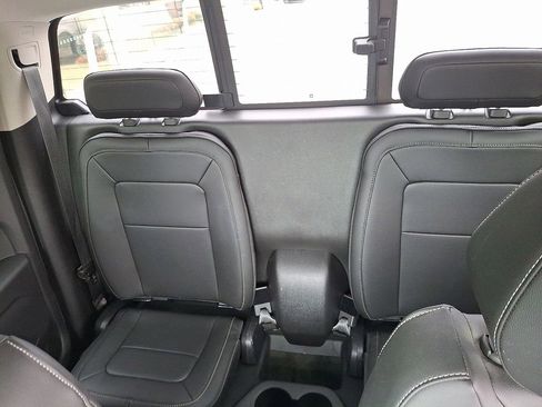 Used 2018 Chevrolet Colorado ZR2 image 12