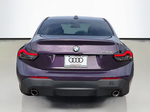 Used 2023 BMW 230i Coupe w/ Convenience Package image 4