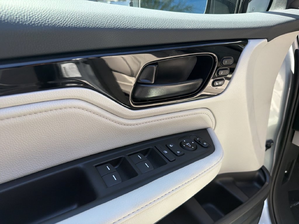 New 2027 Honda Odyssey Touring image 25