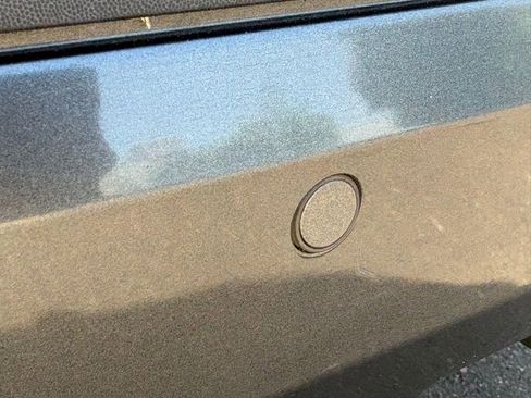 Used 2017 Ford Expedition Limited image 16