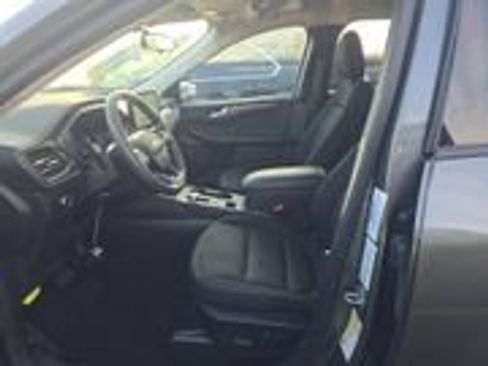 Used 2023 Ford Escape Active w/ Tech Pack #2 AWD/4WD image 2