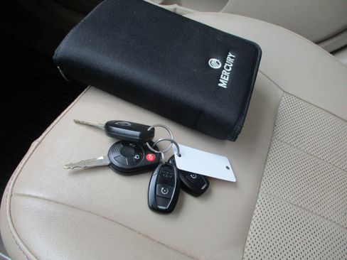 Used 2010 Mercury Milan Premier AWD/4WD image 42