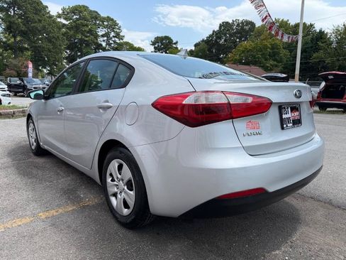 Used 2016 Kia Forte LX FWD image 7