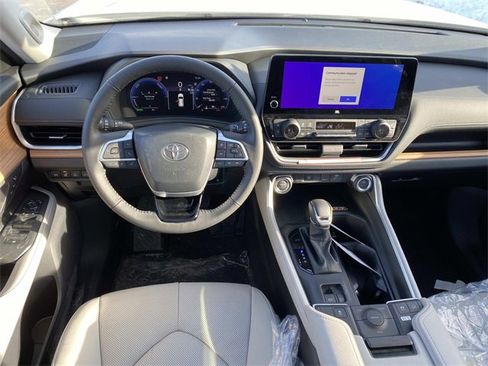 New 2026 Toyota Grand Highlander image 9