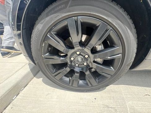 Used 2019 Land Rover Discovery HSE Luxury AWD/4WD image 23