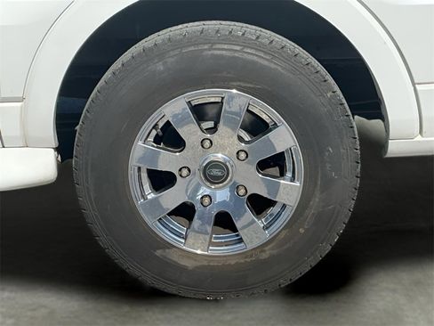 Certified 2017 Ford Transit 150 XLT image 34