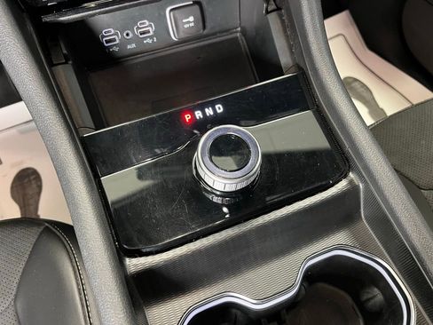 Used 2024 Jeep Grand Cherokee L Laredo image 13