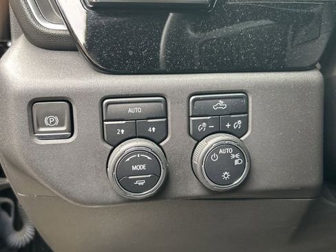 Used 2023 Chevrolet Silverado 1500 LT image 10