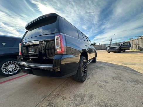 Used 2017 GMC Yukon Denali w/ Open Road Package image 3