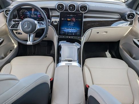 Used 2026 Mercedes-Benz GLC 300 4MATIC image 18