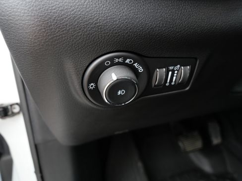 Used 2024 Jeep Compass Limited w/ High Altitude Package AWD/4WD image 23