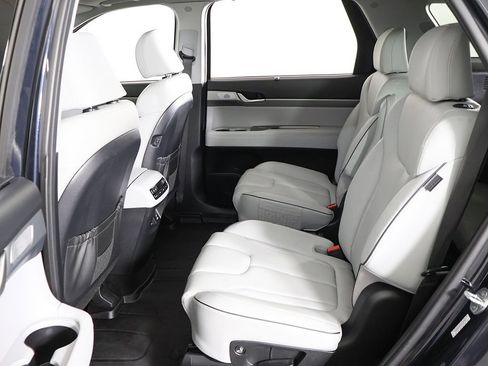 Used 2023 Hyundai Palisade SEL w/ Premium Package AWD/4WD image 41