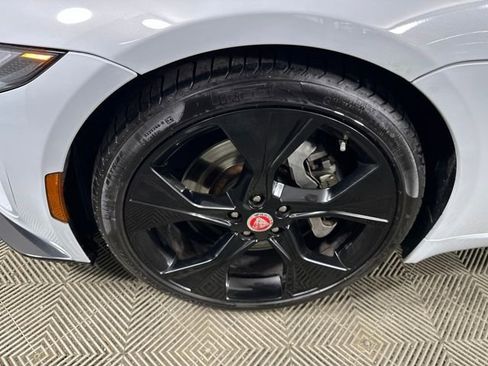Used 2021 Jaguar F-TYPE Coupe RWD image 10