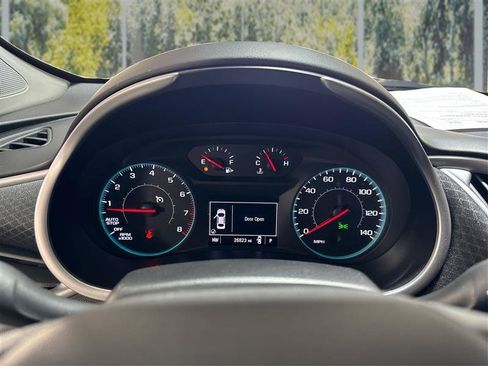 Used 2025 Chevrolet Malibu LT FWD image 15