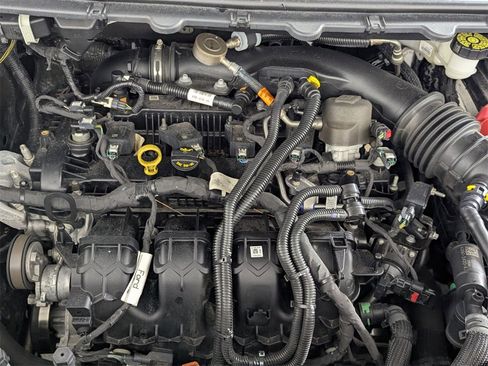 Used 2022 Ford Edge SE w/ Black Appearance Package image 10