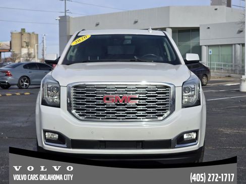 Used 2020 GMC Yukon XL Denali w/ Denali Premium Package image 2