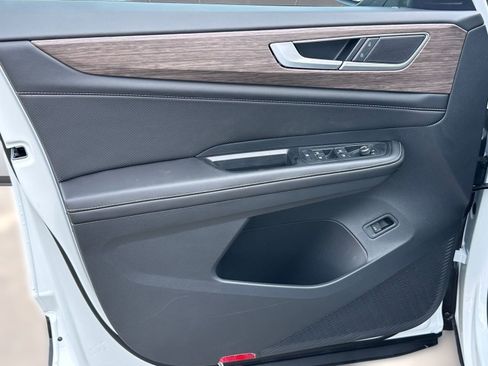 New 2026 Volkswagen Atlas SEL image 12