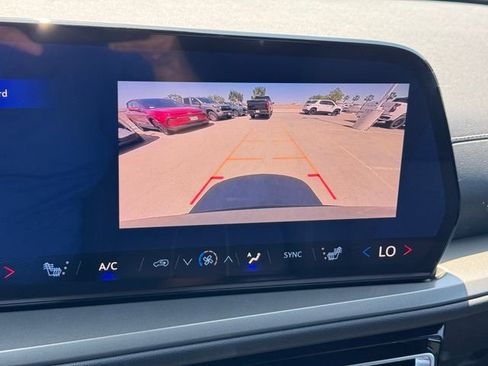 New 2026 Chevrolet Traverse LT FWD image 17