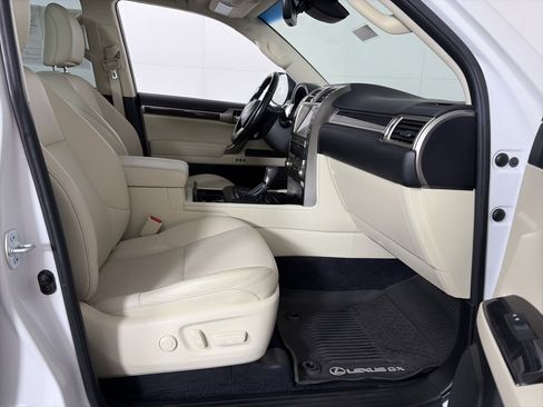 Used 2021 Lexus GX 460 Luxury w/ Sport Design Package image 44