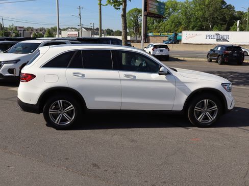 Used 2022 Mercedes-Benz GLC 300 4MATIC image 11