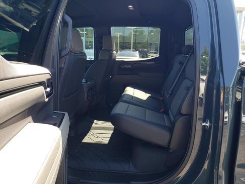 Used 2025 Chevrolet Silverado 1500 ZR2 AWD/4WD image 11