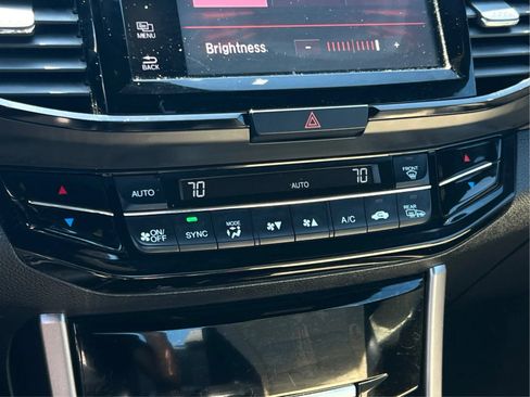 Used 2017 Honda Accord EX-L image 39