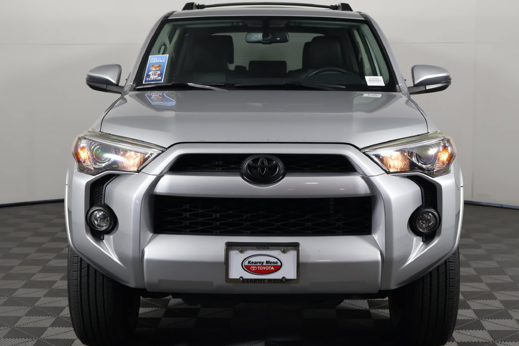 Used 2019 Toyota 4Runner SR5 Premium AWD/4WD image 2