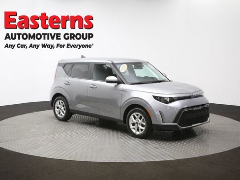 Used 2023 Kia Soul LX w/ Option Group 015 image 49