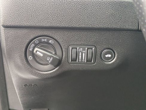 Used 2022 Dodge Charger SXT image 17